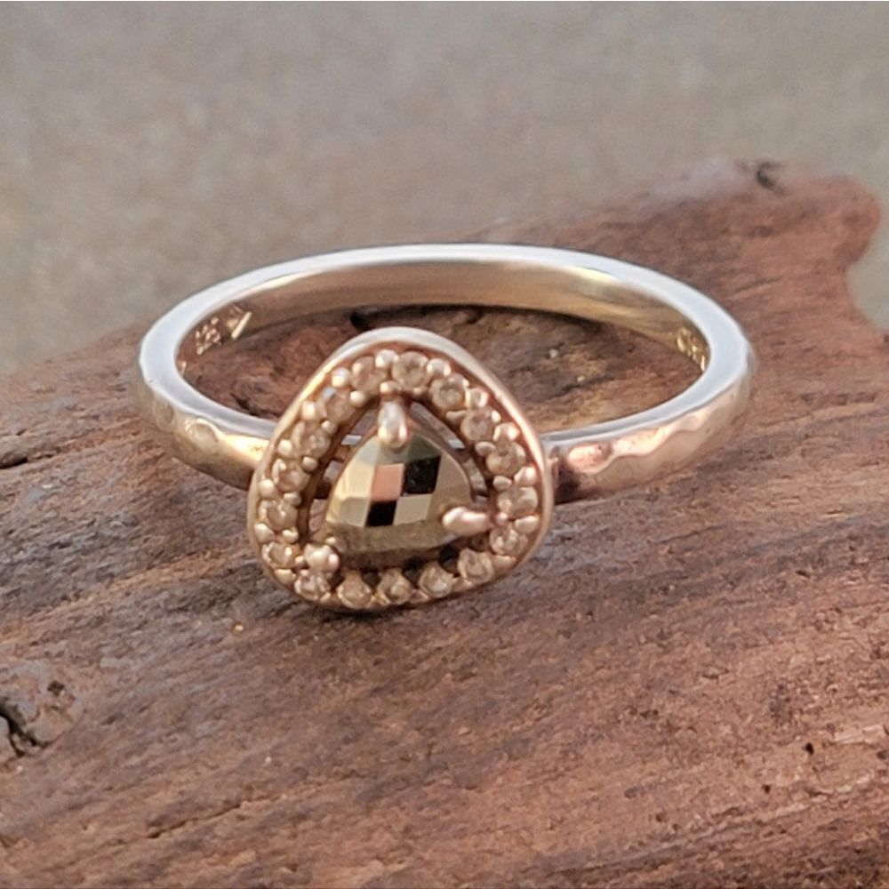 SILPADA 925 Sterling Silver Hematite Cubic CZ Belle Fleur Ring Size 8
